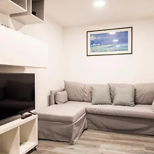 contemporary-2-bedroom-flat-near-university.italymilanhotels.net/
